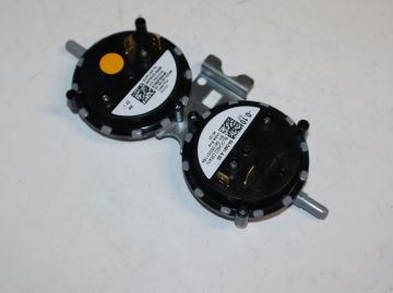 Goodman 0130F00440 Pressure Switch
