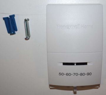 Honeywell T822K1018 Mercury-Free Vertical Thermostat Heat Only