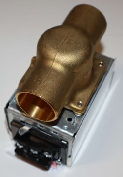 Honeywell V8043F1051 1 inch Sweat Zone Valve with Terminal Block Connection