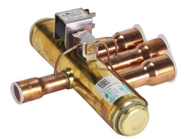 Rheem 61-102498-08 Reversing Valve with 24V Coil
